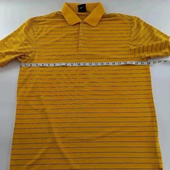 Nike Dri- Fit men's Nike Golf yellow polo size medium shirt - Picture 3 of 8